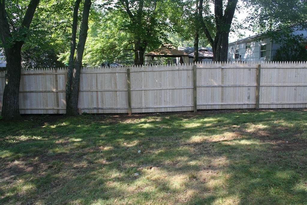 159 Kerry Drive Springfield, MA 01118 - Photo 17 of 24 Gallery Image 17