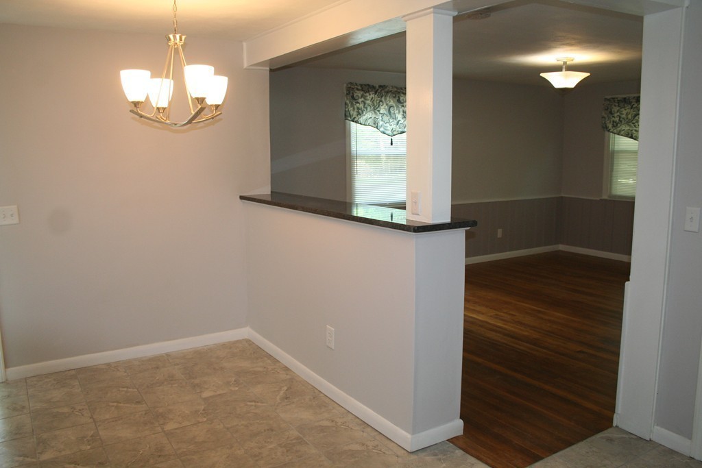 159 Kerry Drive Springfield, MA 01118 - Photo 3 of 24 Gallery Image 3