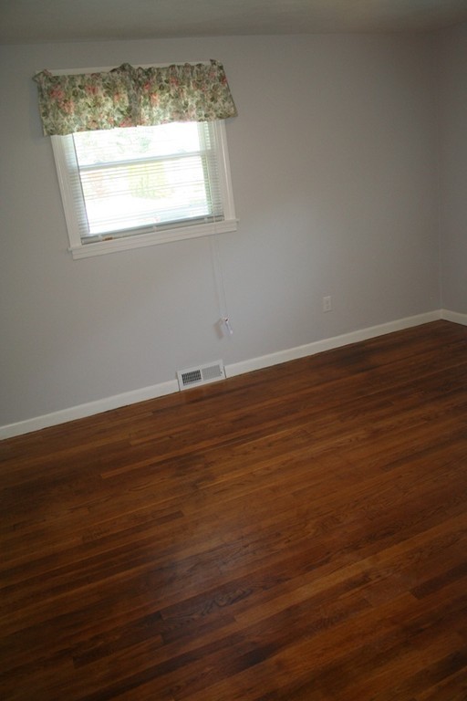 159 Kerry Drive Springfield, MA 01118 - Photo 9 of 24 Gallery Image 9