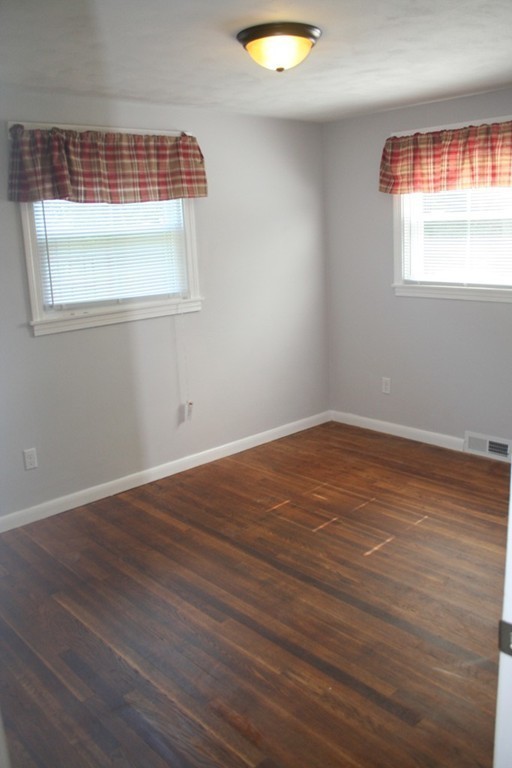 159 Kerry Drive Springfield, MA 01118 - Photo 10 of 24 Gallery Image 10
