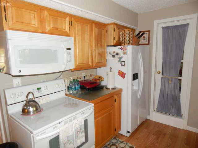 7393 Sharp Road Swartz Creek, MI 48473 - Photo 10 of 37 21203105-9.JPG