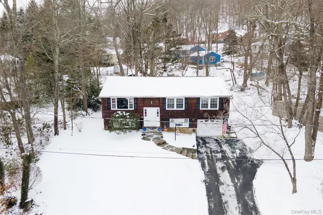 $450,000 | 39 Worthington Drive West, Carmel, NY 10512