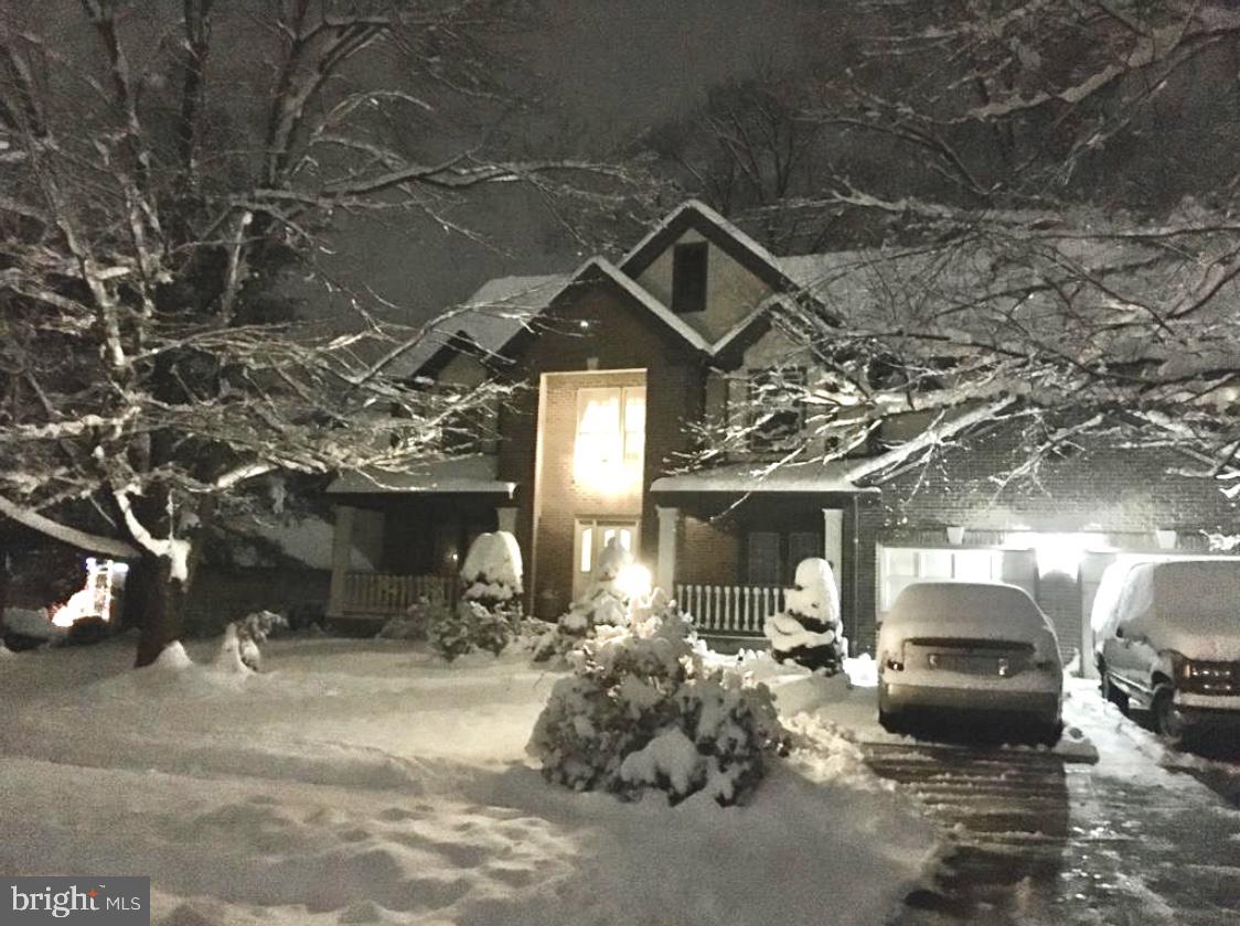 54 Rutherford Circle Sterling, VA 20165 - Photo 3 of 58 WINTER WONDERLAND IN POTOMAC FALLS