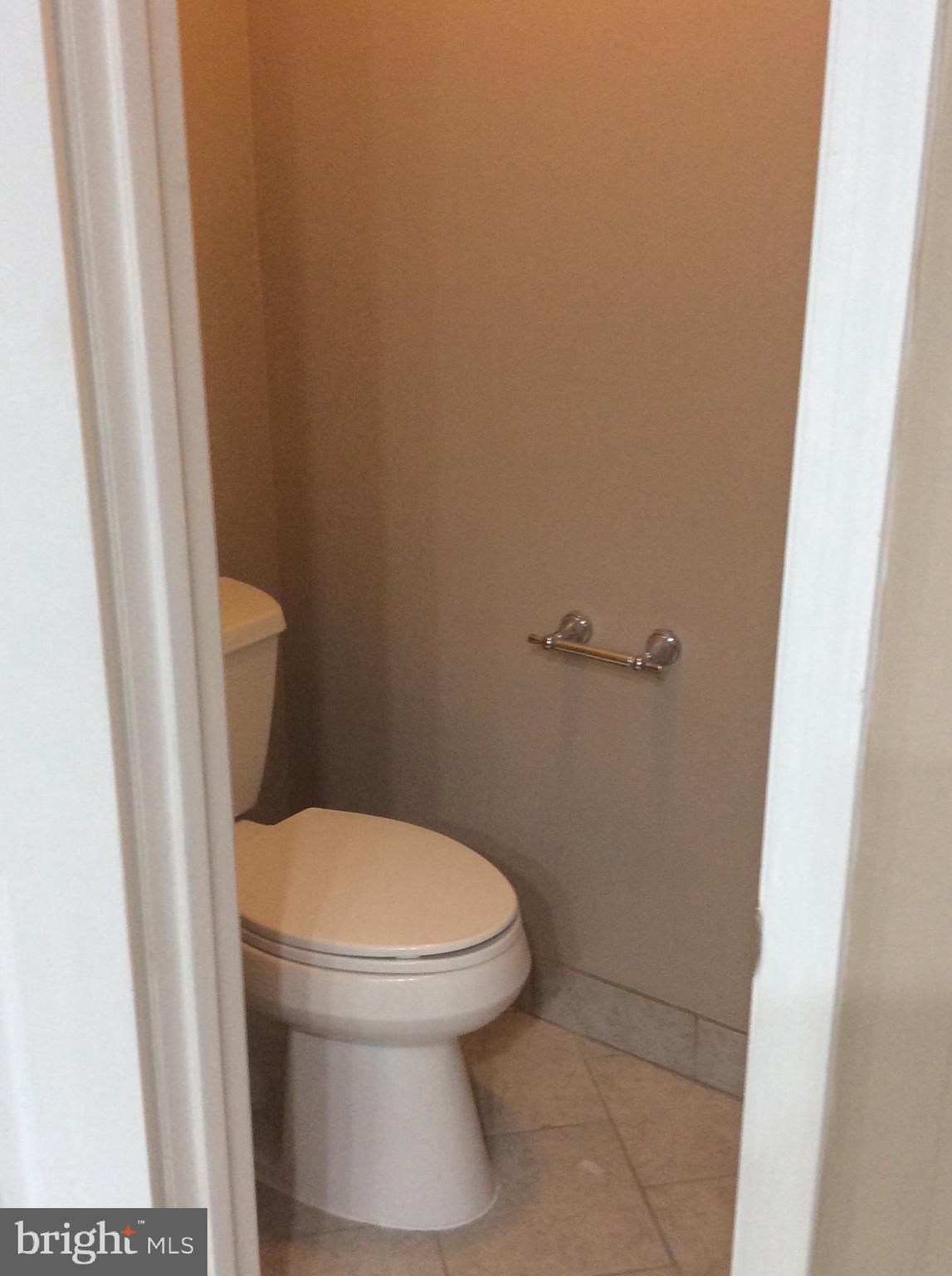 54 Rutherford Circle Sterling, VA 20165 - Photo 24 of 58 WATER CLOSET