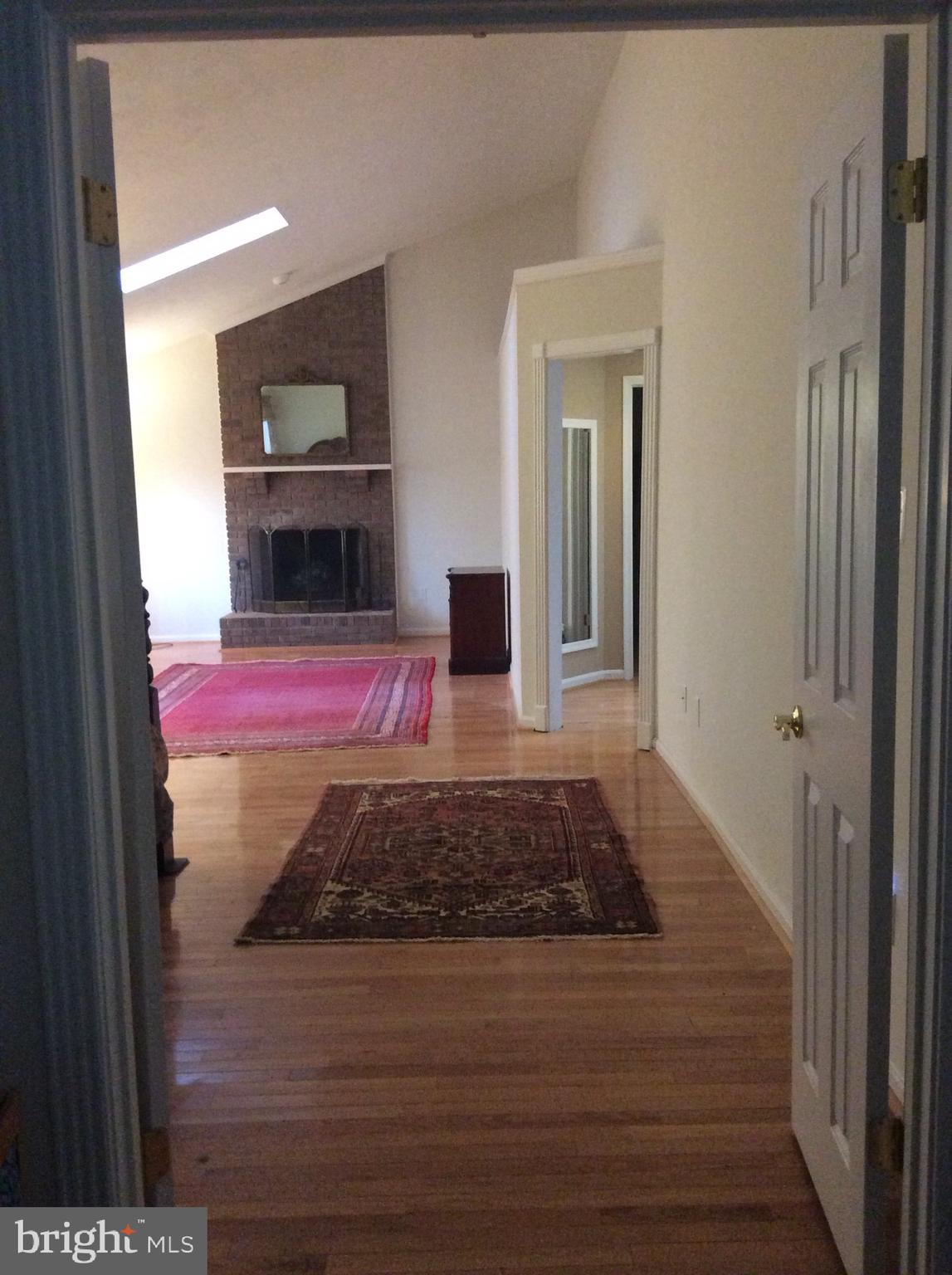54 Rutherford Circle Sterling, VA 20165 - Photo 37 of 58 MBR CATHEDRAL CEILING & SKYL IGHT/ DOUBLE DOORS