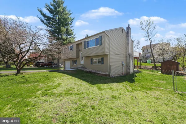 $2,150 | 3912 Brookridge Drive, Mechanicsburg, PA 17050