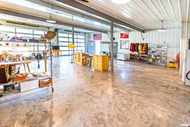 $349,000 | 4636 Kinoka Road, Alma, IL 62807