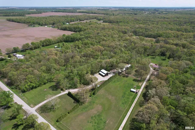 $349,000 | 4636 Kinoka Road, Alma, IL 62807