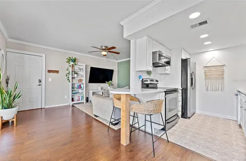 $155,000 | 4611 West North B Street, Unit 232, Tampa, FL 33609