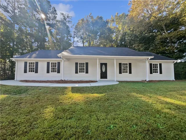 $300,000 | 1168 Granite Lane, Loganville, GA 30052