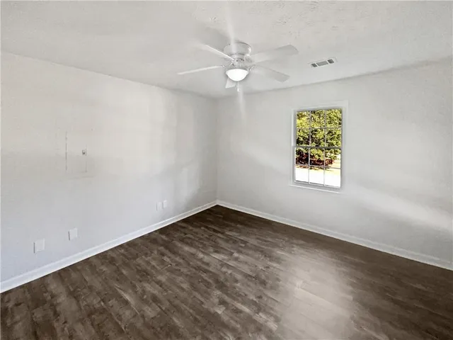 $300,000 | 1168 Granite Lane, Loganville, GA 30052