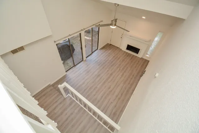 $215,000 | 3206 Windchase Boulevard, Unit 471, Houston, TX 77082