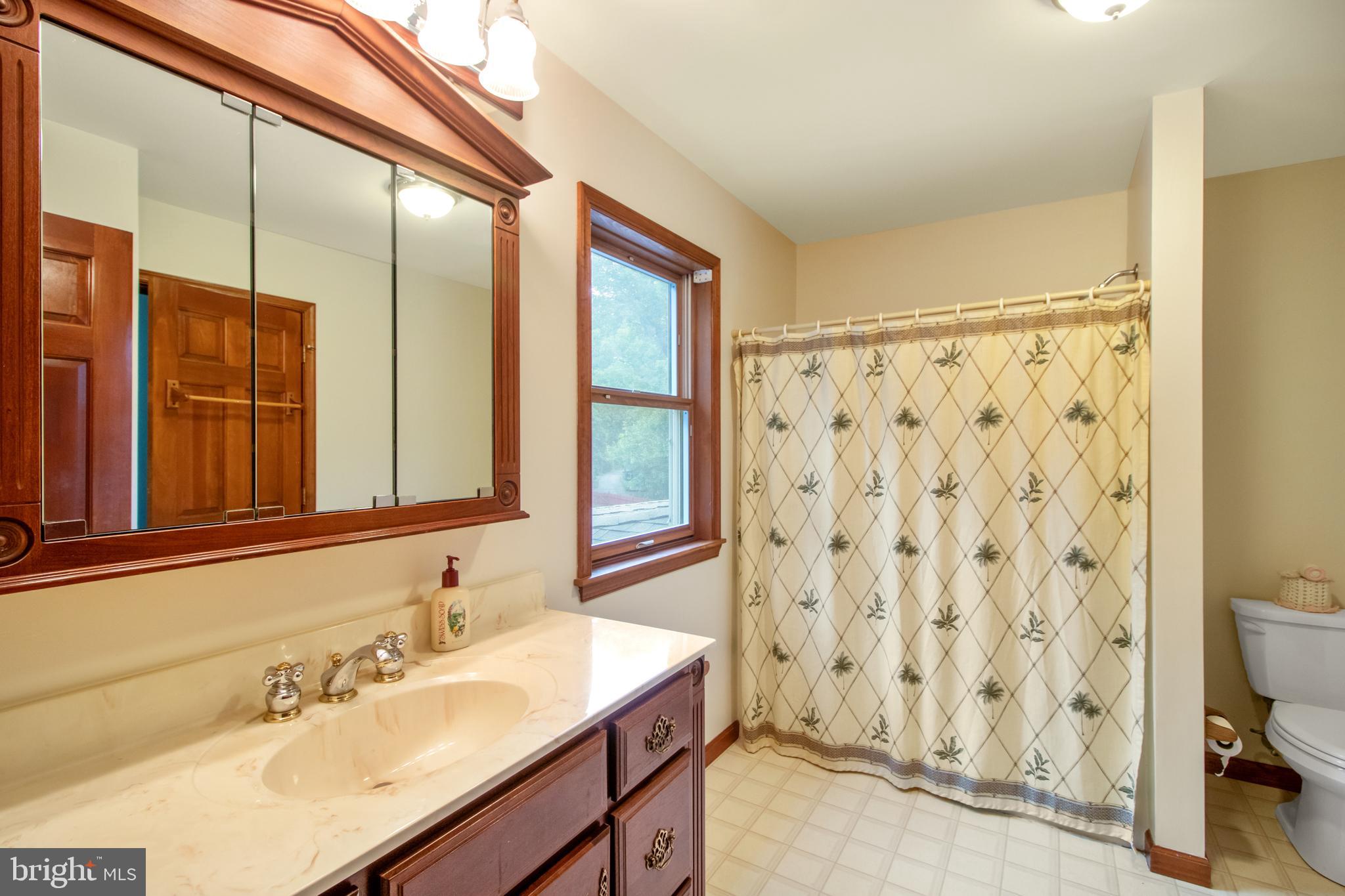 97 Democrat Road Mickleton, NJ 08056 - Photo 26 of 38 Master Bath