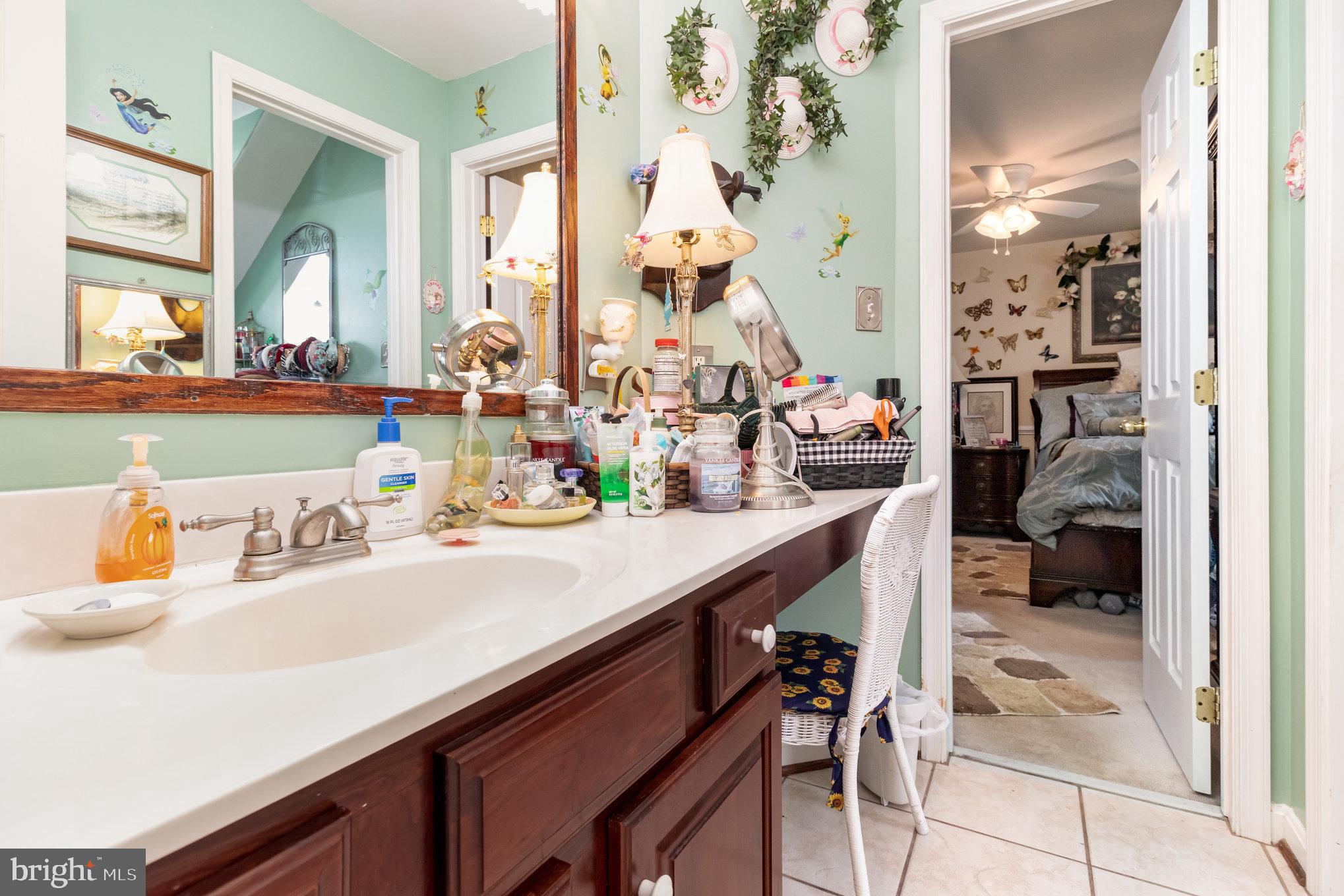 13467 Ellis Way King George, VA 22485 - Photo 35 of 81 jack and jill bath between bedroom 3 and 4