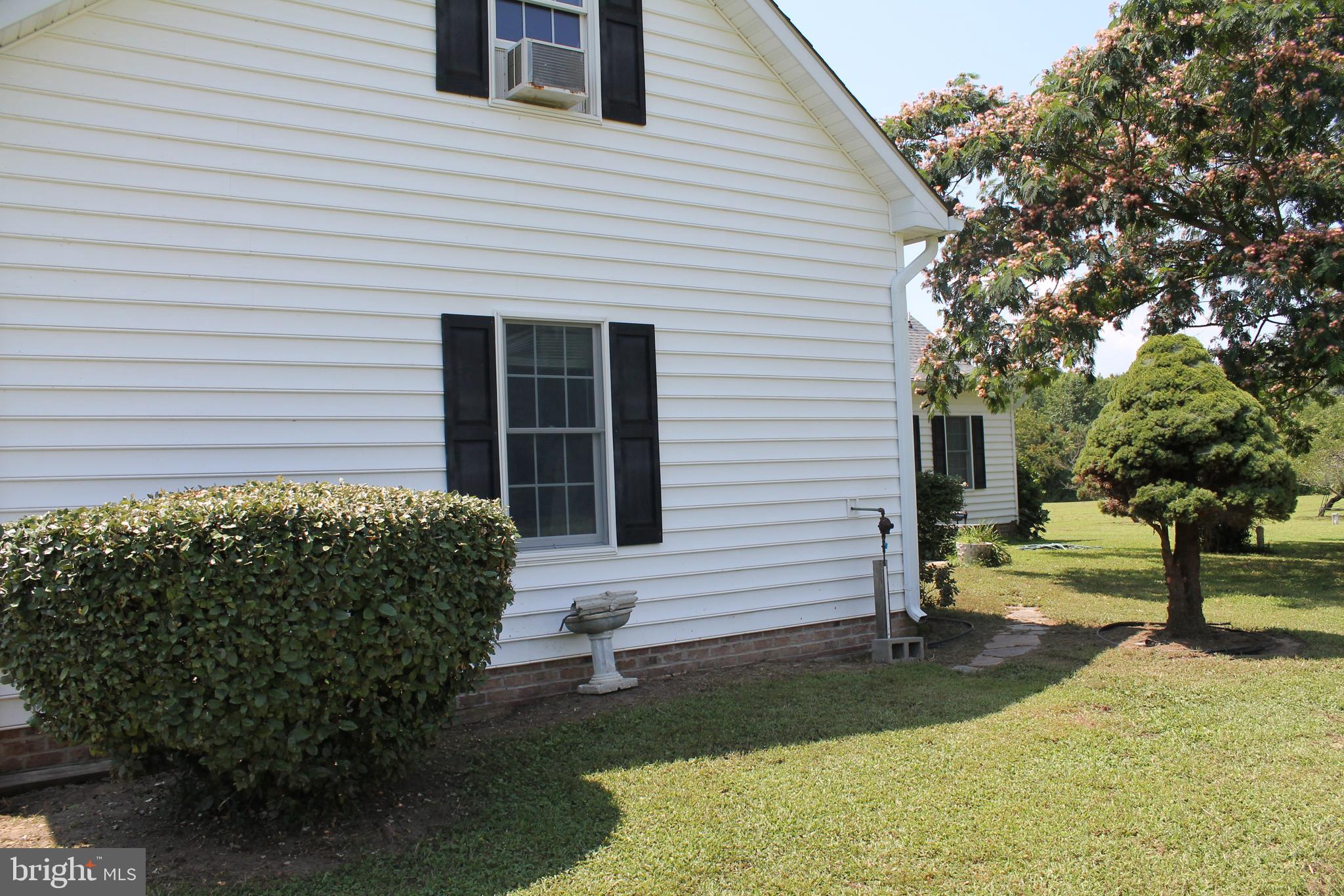 13467 Ellis Way King George, VA 22485 - Photo 72 of 81 a front view of a house with garden