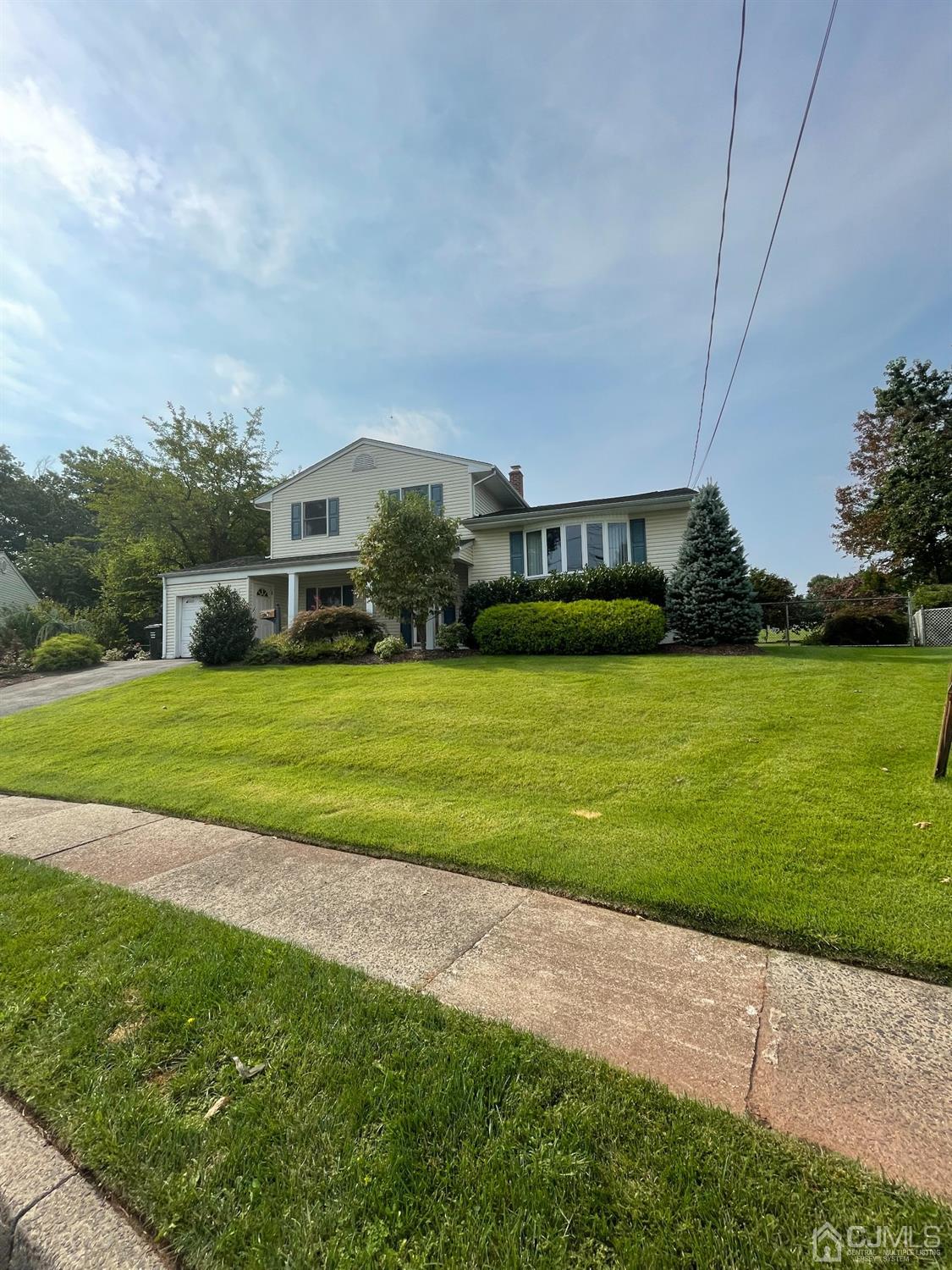 198 Winding Road Iselin, NJ 08830 - Photo 1 of 19 Gallery Image 1