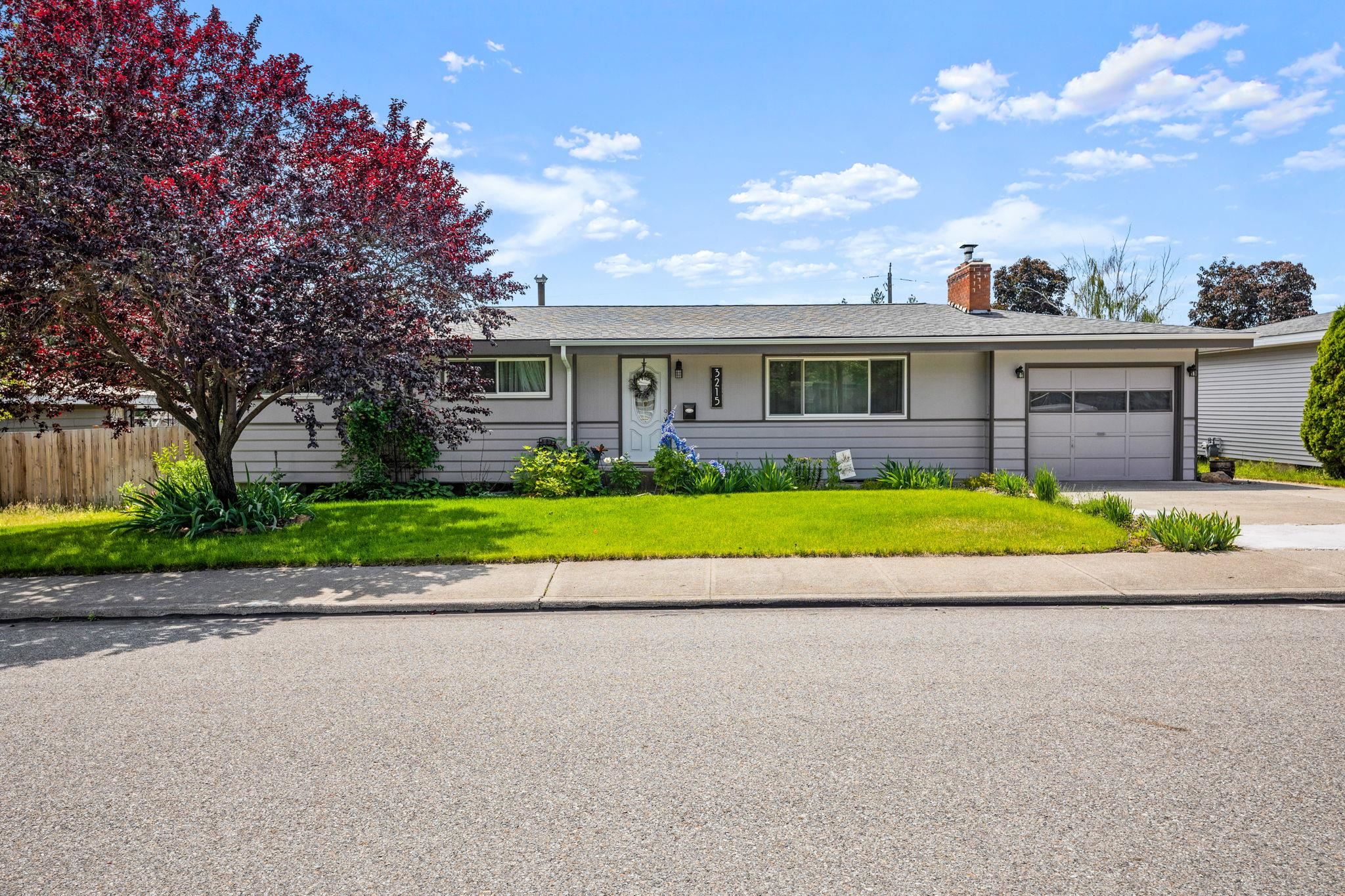 3215 West Houston Ave