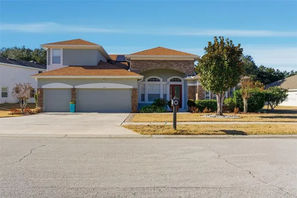 a front view of house with yard