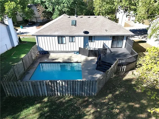 $324,900 | 14401 St Andrews Drive, Grandview, MO 64030