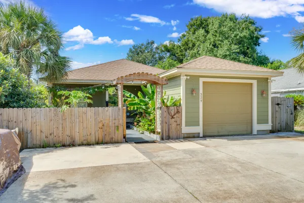 $430,000 | 329 Main Street, Destin, FL 32541