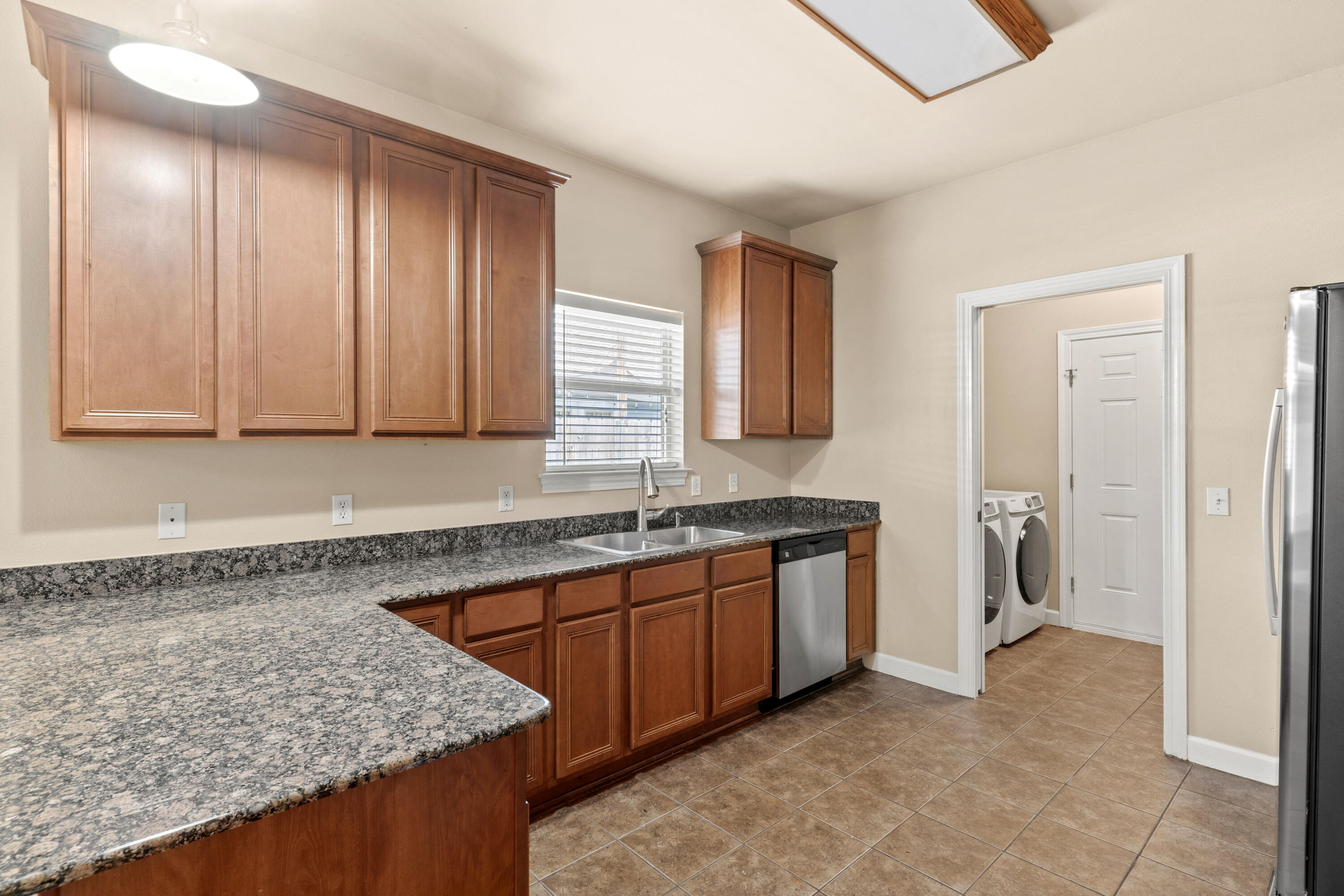 329 Main Street Destin, FL 32541 - Photo 13 of 35 329MainSt_20240930_118