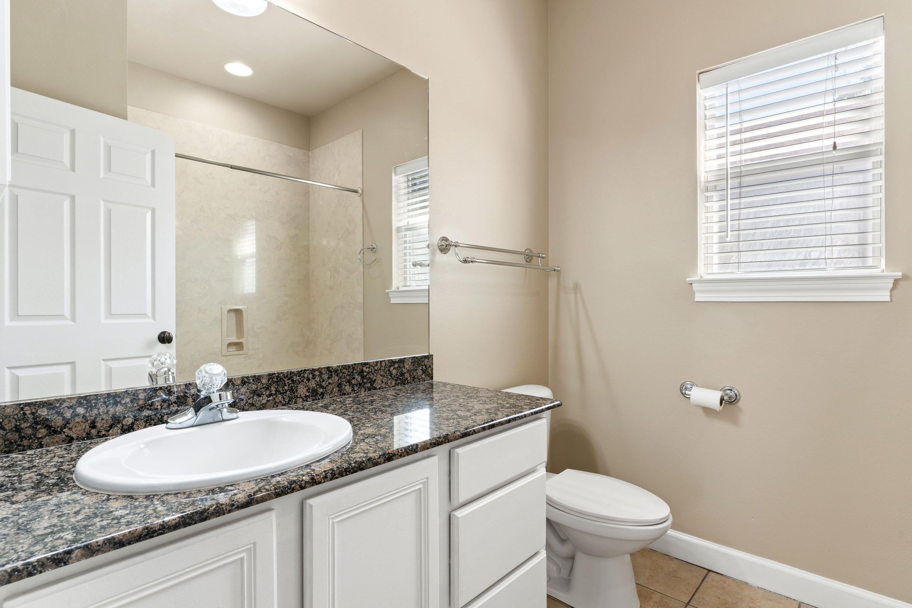 329 Main Street Destin, FL 32541 - Photo 22 of 35 329MainSt_20240930_178