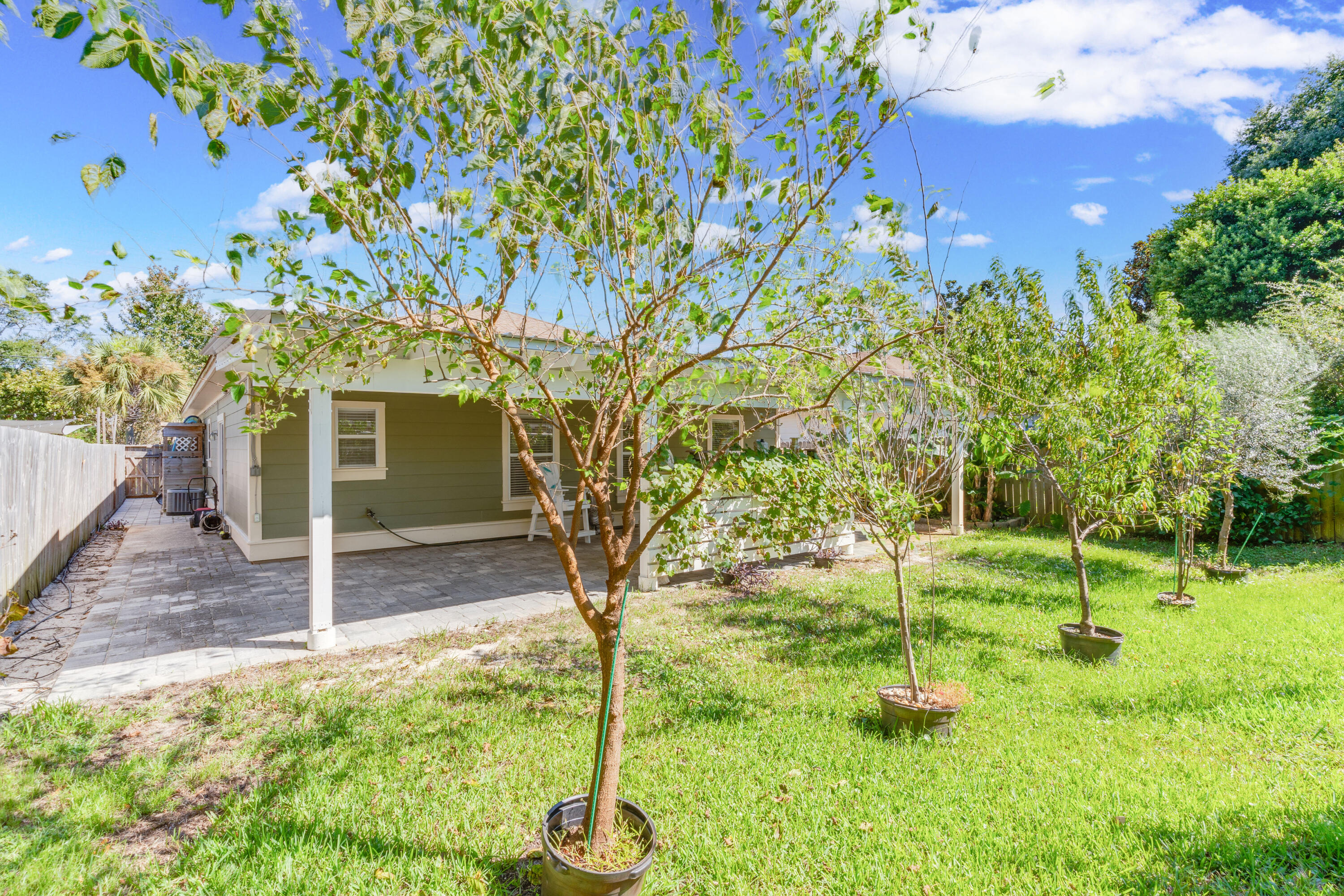 329 Main Street Destin, FL 32541 - Photo 33 of 35 329MainSt_20240930_220enfused-Edit