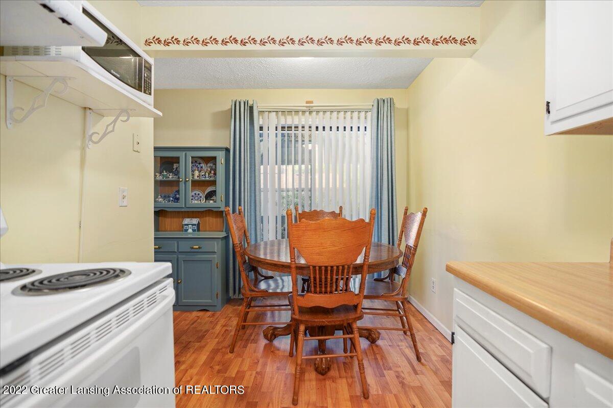 850 Armstrong Road Lansing, MI 48911 - Photo 7 of 17 07-A7R05140