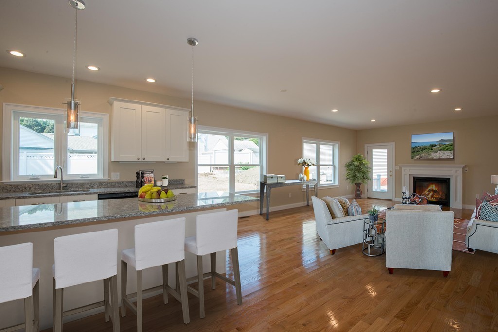90 Whitney Road Medford, MA 02155 - Photo 3 of 30 Gallery Image 3