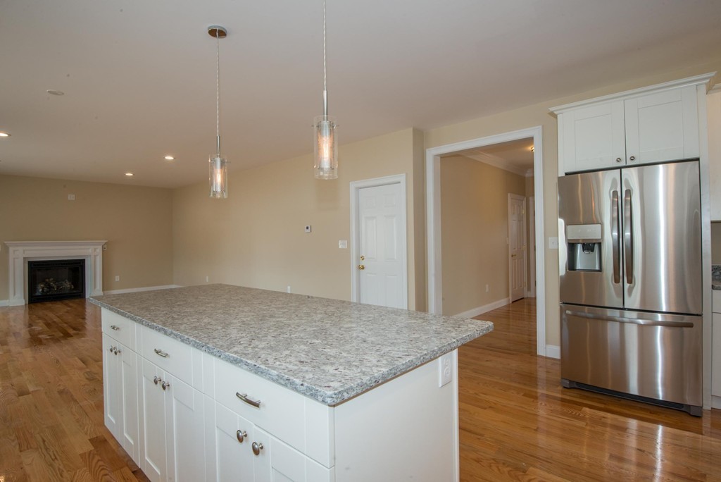 90 Whitney Road Medford, MA 02155 - Photo 5 of 30 Gallery Image 5