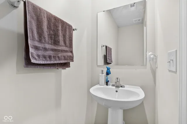 $309,900 | 940 Sunchaser Road, Lebanon, IN 46052