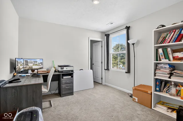 $309,900 | 940 Sunchaser Road, Lebanon, IN 46052