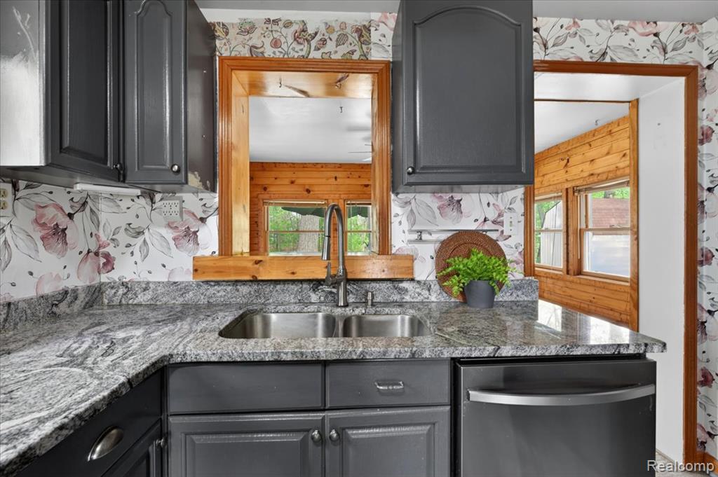 2086 Miles Road Lapeer, MI 48446 - Photo 18 of 69 Gallery Image 18