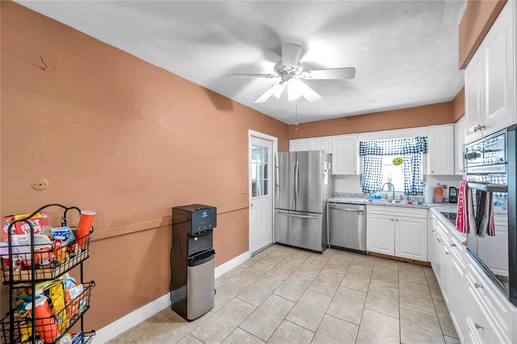 3119 Roberta Street Largo, FL 33771 - Photo 4 of 26