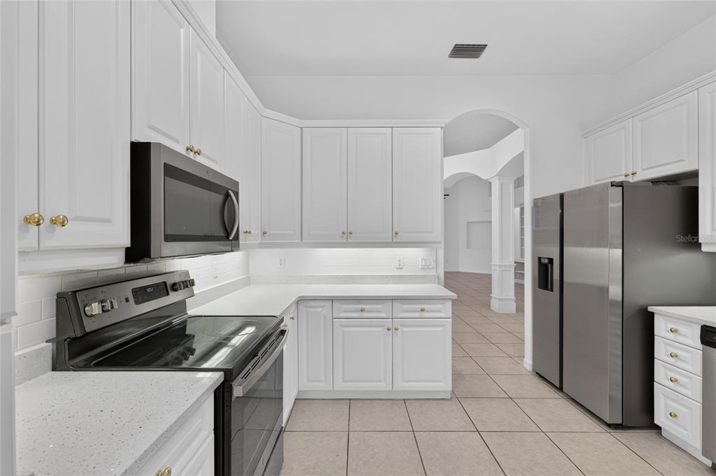 914 Southwest 83rd Terrace Gainesville, FL 32607 - Photo 18 of 42