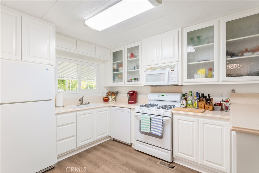31130 South General Kearny Road, Unit 145 Temecula, CA 92591 - Photo 8 of 46 Gallery Image 8