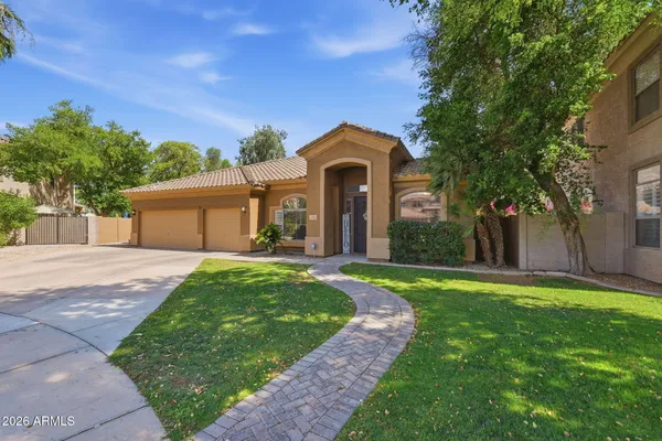 $735,000 | 1561 East Saratoga Court, Gilbert, AZ 85296