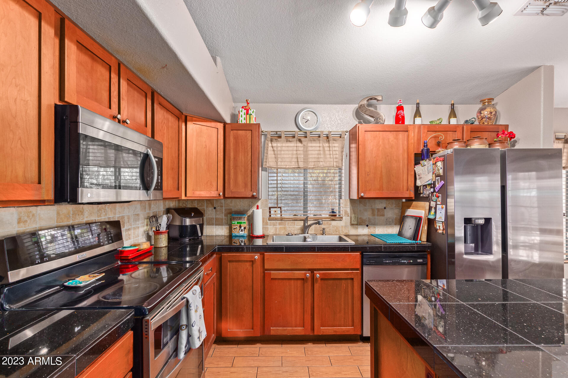 7673 West Boca Raton Road Peoria, AZ 85381 - Photo 9 of 23 14 - Boca Raton