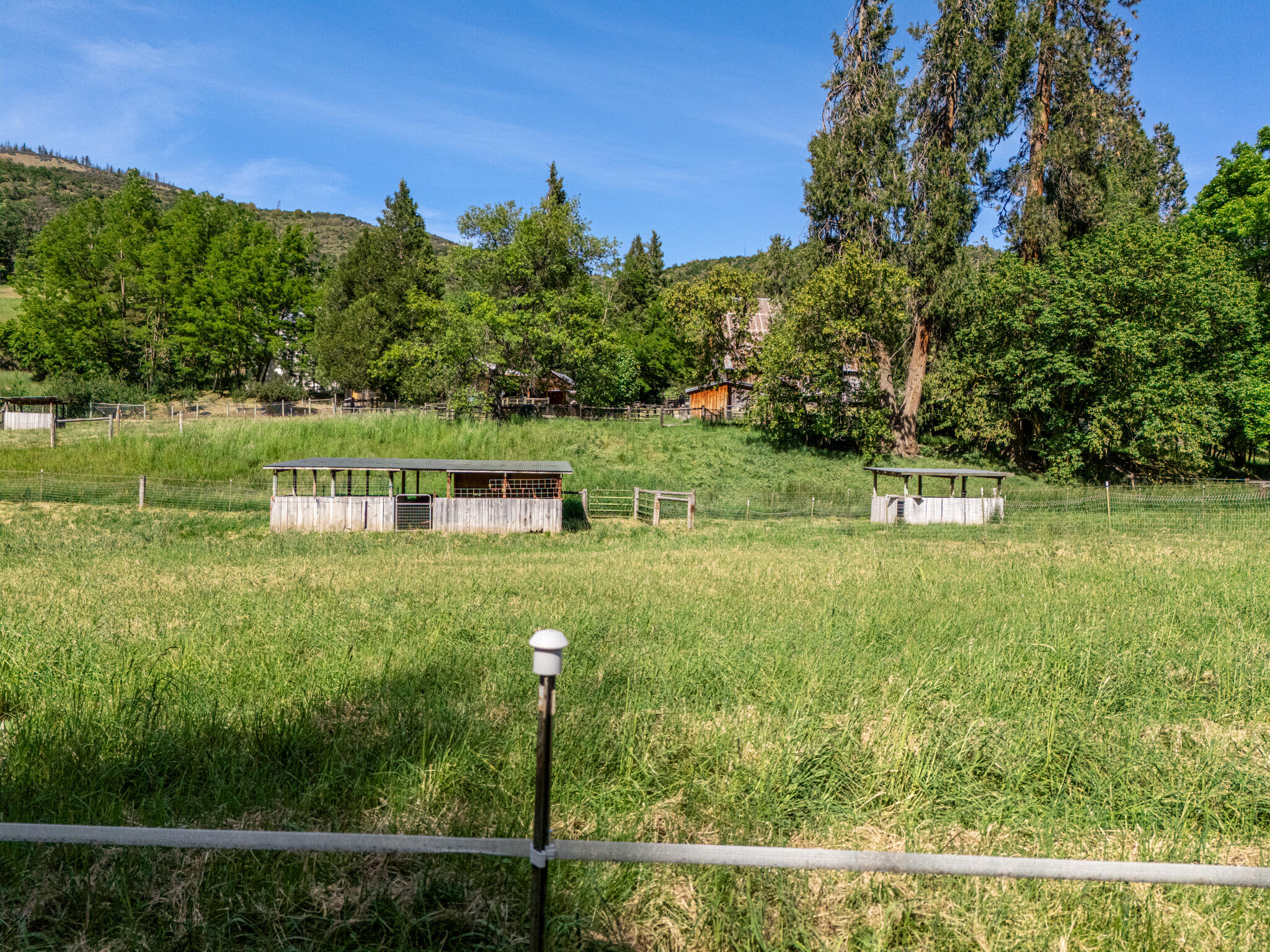 6180 Little Applegate Road Jacksonville, OR 97530 - Photo 49 of 59 DJI_20250520162216_0422_D-HDR