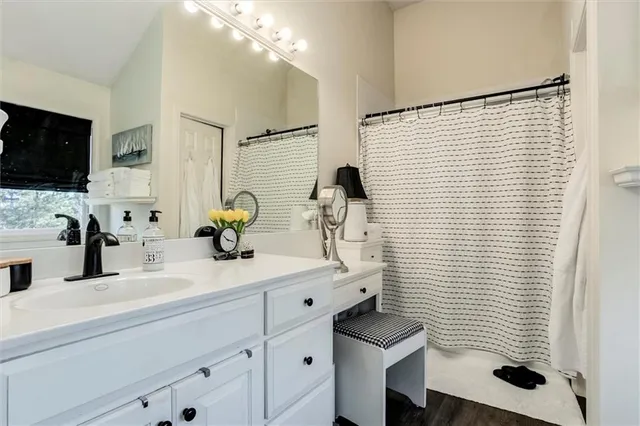 $400,000 | 21481 West 119th Terrace, Olathe, KS 66061