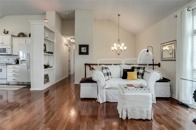 $400,000 | 21481 West 119th Terrace, Olathe, KS 66061