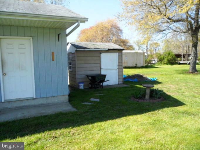 823 Seneca Park Road Middle River, MD 21220 - Photo 26 of 29 Exterior (Rear)