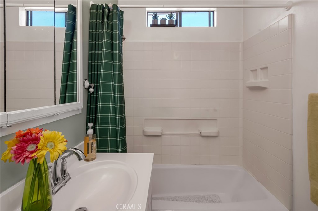 9504 Van Ruiten Street Bellflower, CA 90706 - Photo 21 of 32