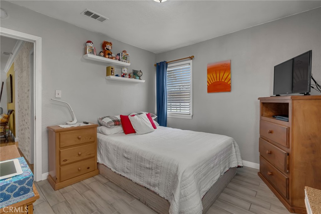 9504 Van Ruiten Street Bellflower, CA 90706 - Photo 23 of 32