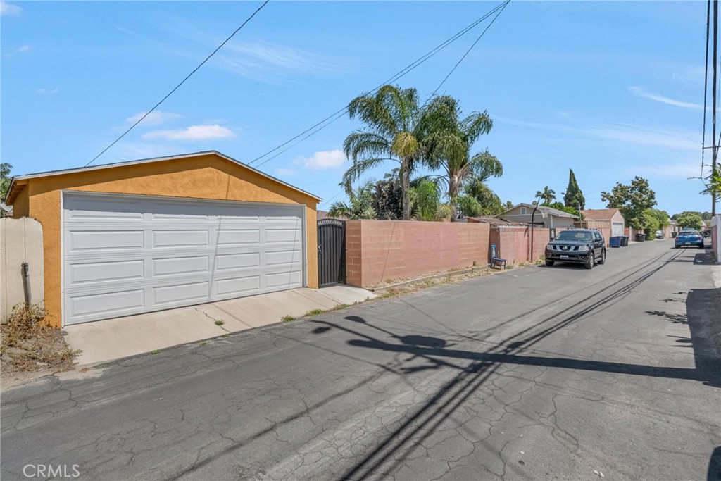 9504 Van Ruiten Street Bellflower, CA 90706 - Photo 28 of 32