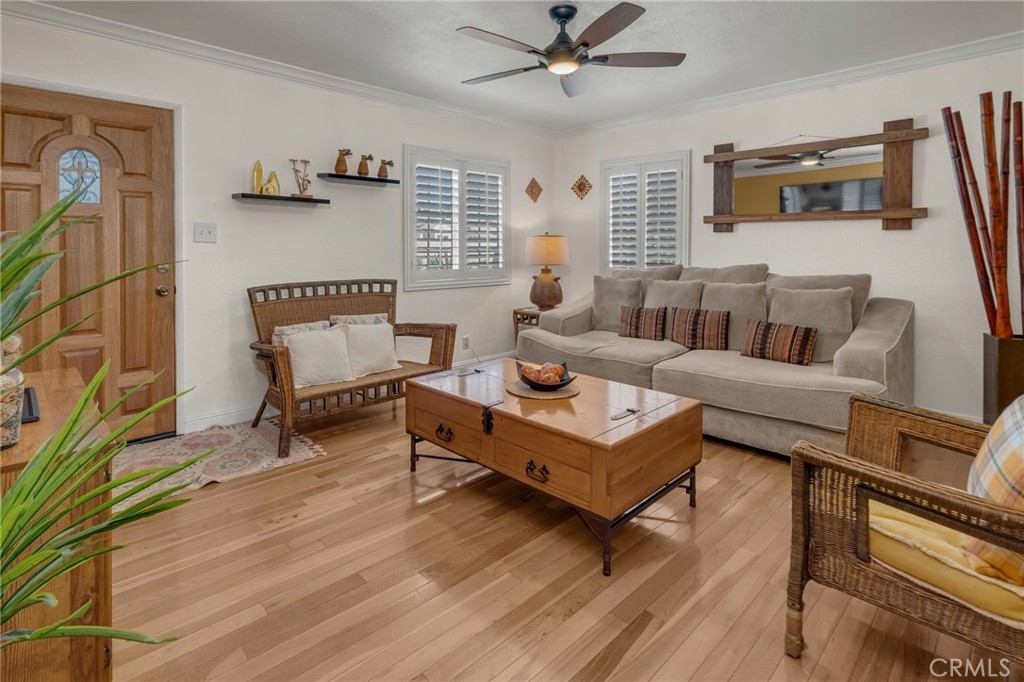 9504 Van Ruiten Street Bellflower, CA 90706 - Photo 5 of 32