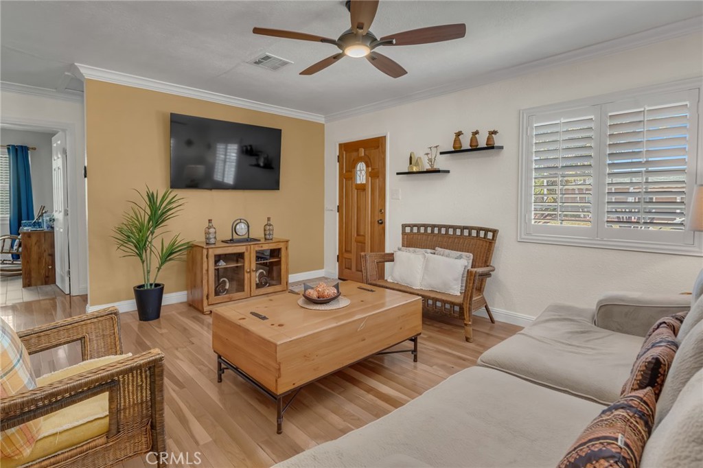 9504 Van Ruiten Street Bellflower, CA 90706 - Photo 8 of 32