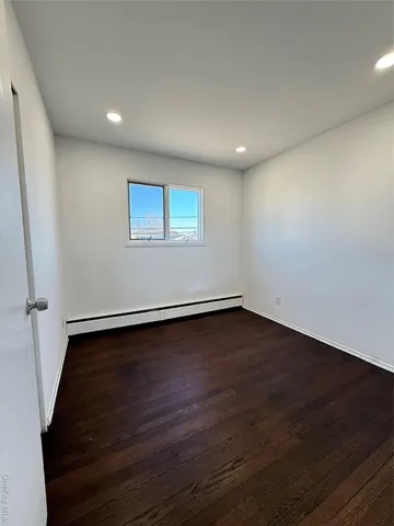 $775,000 | 300 Branch Avenue, Freeport, NY 11520