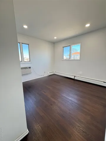 $775,000 | 300 Branch Avenue, Freeport, NY 11520