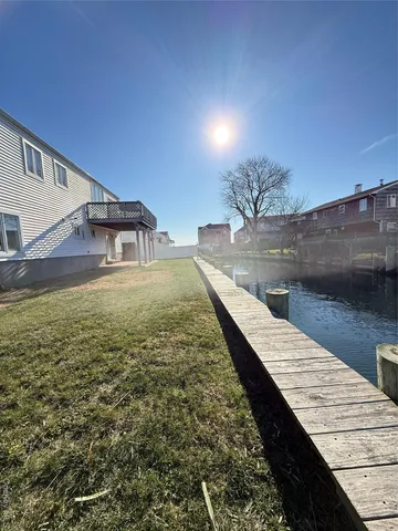 $775,000 | 300 Branch Avenue, Freeport, NY 11520